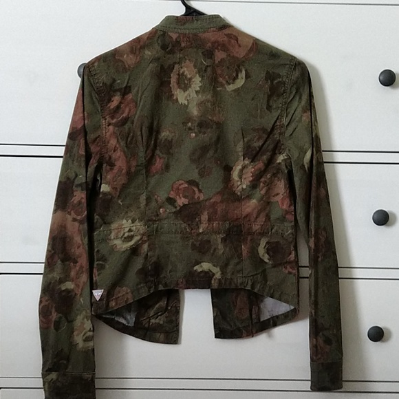 Guess light jacket - Picture 4 of 4